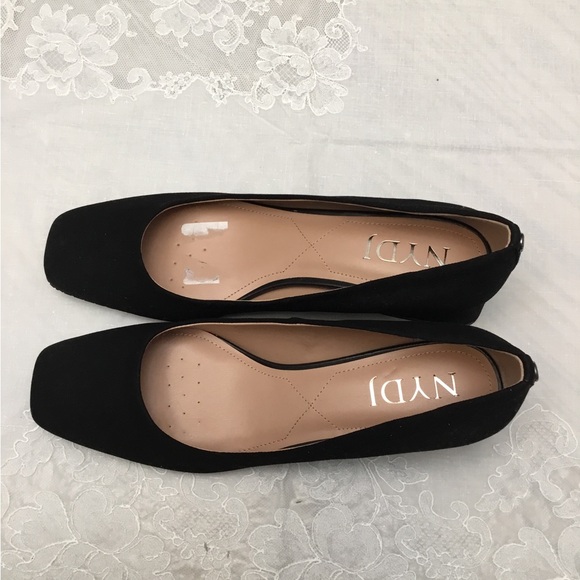 NYDJ Black Ballet Flats Timeless Elegance - Picture 4 of 11